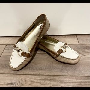 Ann Klein Classic Spring Loafer Size 7.5 Like New